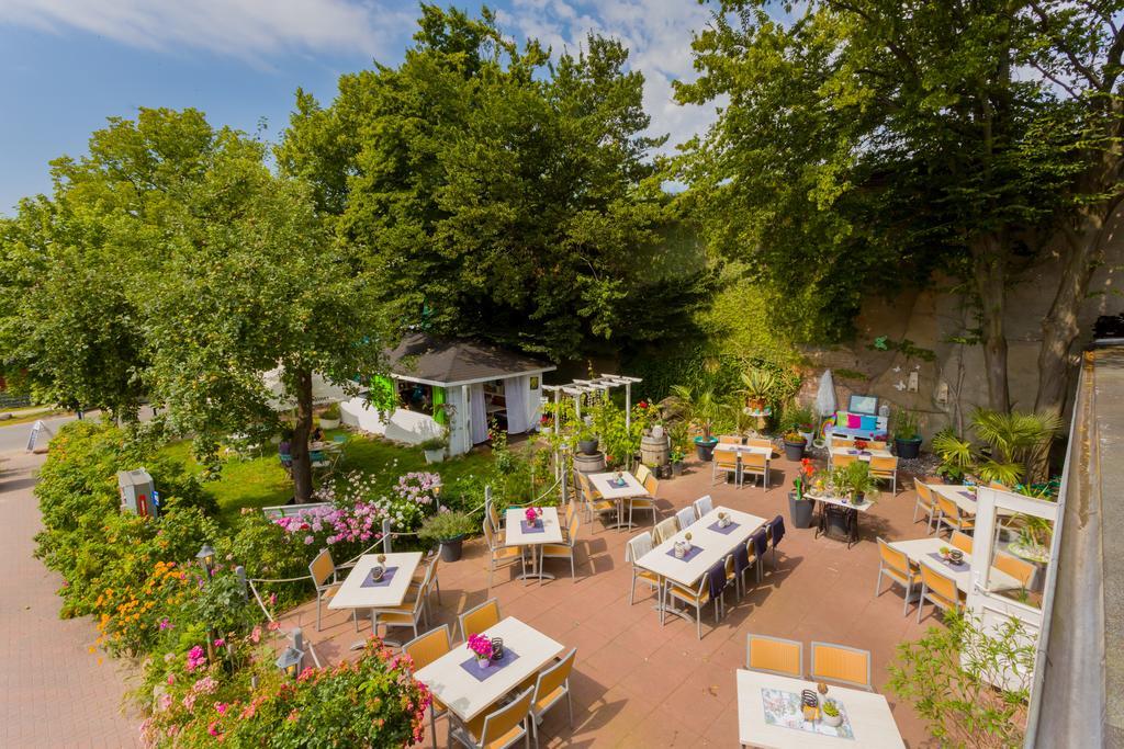 Hotel & Restaurant Am Bodden Putbus Exterior photo