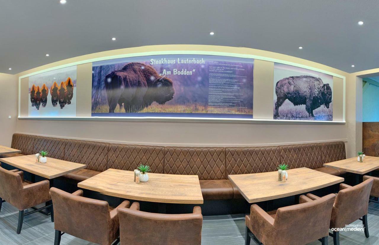 Hotel & Restaurant Am Bodden Putbus Exterior photo